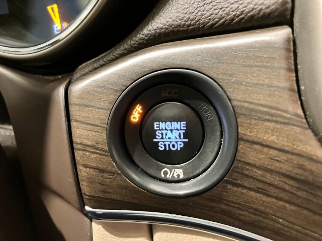 Used 2017 Jeep Grand Cherokee Overland w/ Jeep Active Safety Group image 31