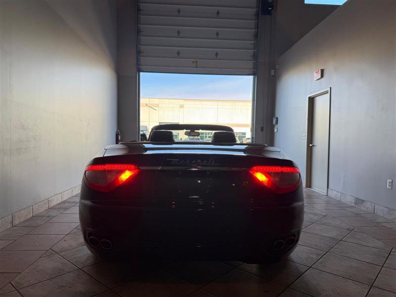 Used 2010 Maserati GranTurismo Convertible RWD image 29