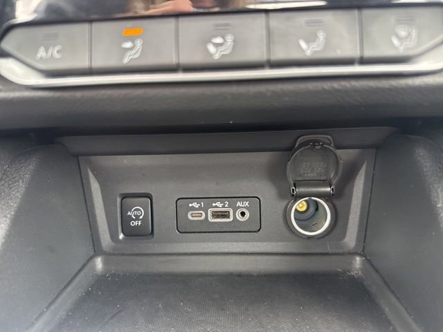 Used 2025 Nissan Sentra SV image 20