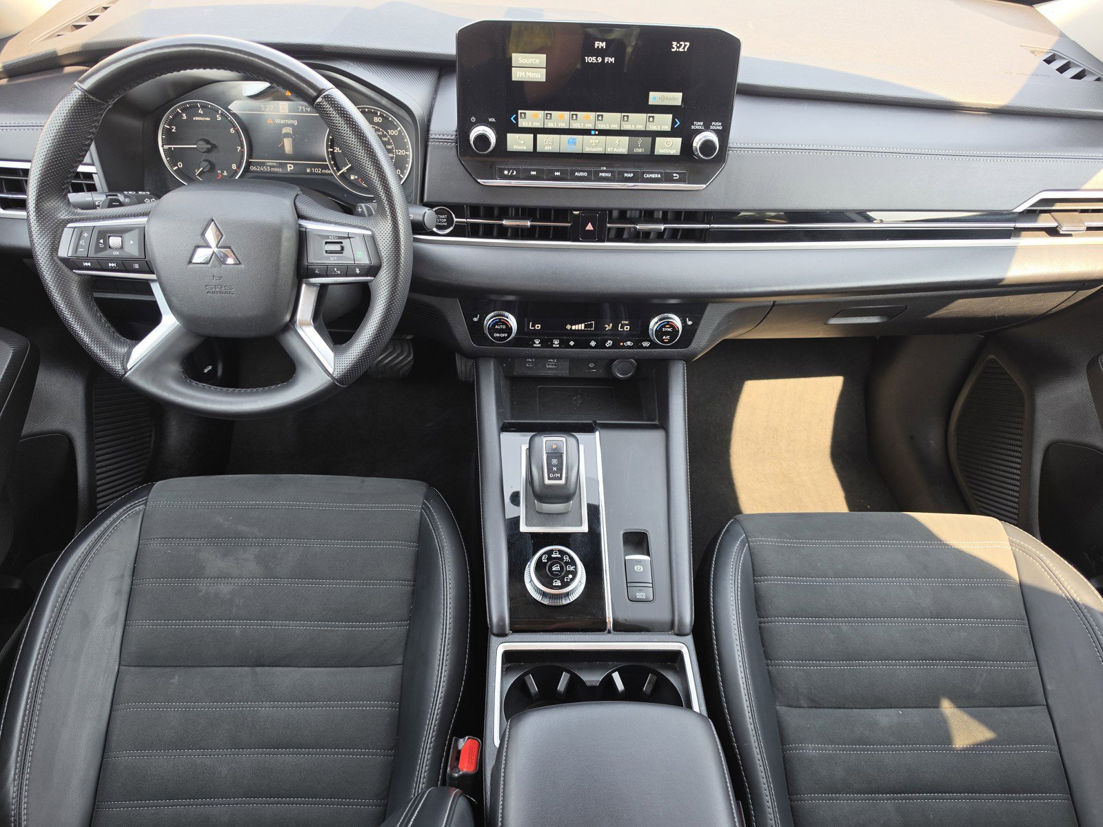 Used 2024 Mitsubishi Outlander SE image 9