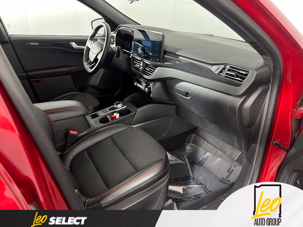 Used 2024 Ford Escape ST-Line w/ Tech Pack #1 AWD/4WD image 23
