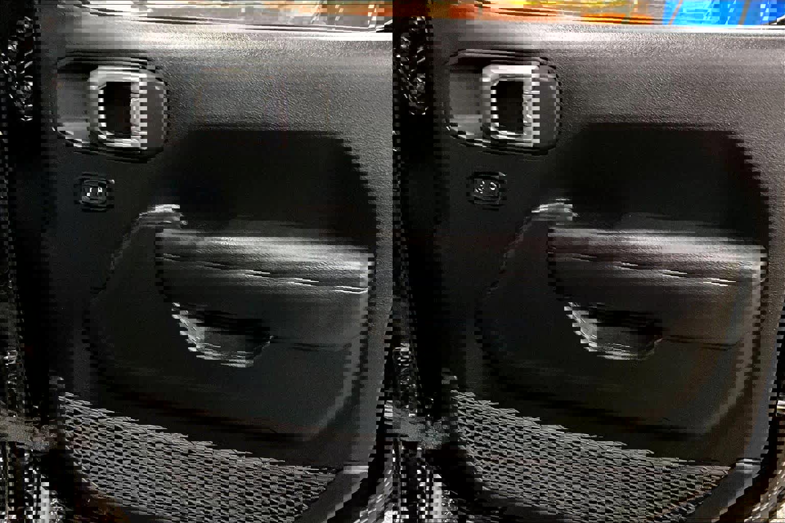 Used 2024 Jeep Wrangler Unlimited Rubicon image 21