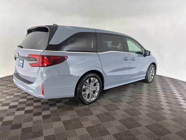 Certified 2026 Honda Odyssey Touring image 9