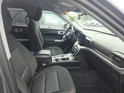 Used 2022 Ford Explorer XLT image 3
