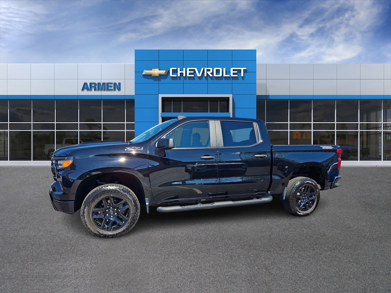 Used 2025 Chevrolet Silverado 1500 Custom Trail Boss w/ Turbomax Blackout Package AWD/4WD image 8