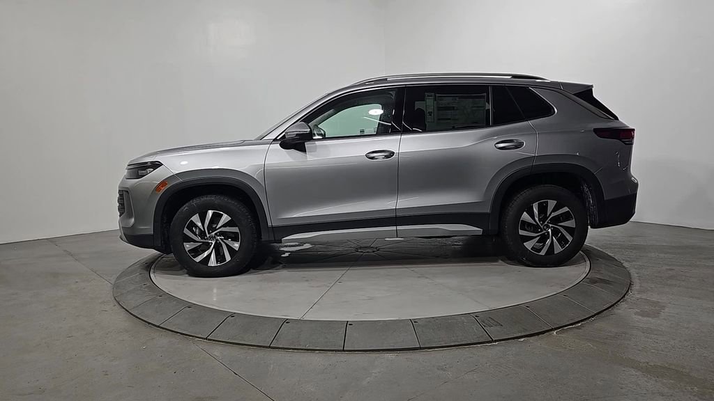 New 2026 Volkswagen Tiguan S image 2