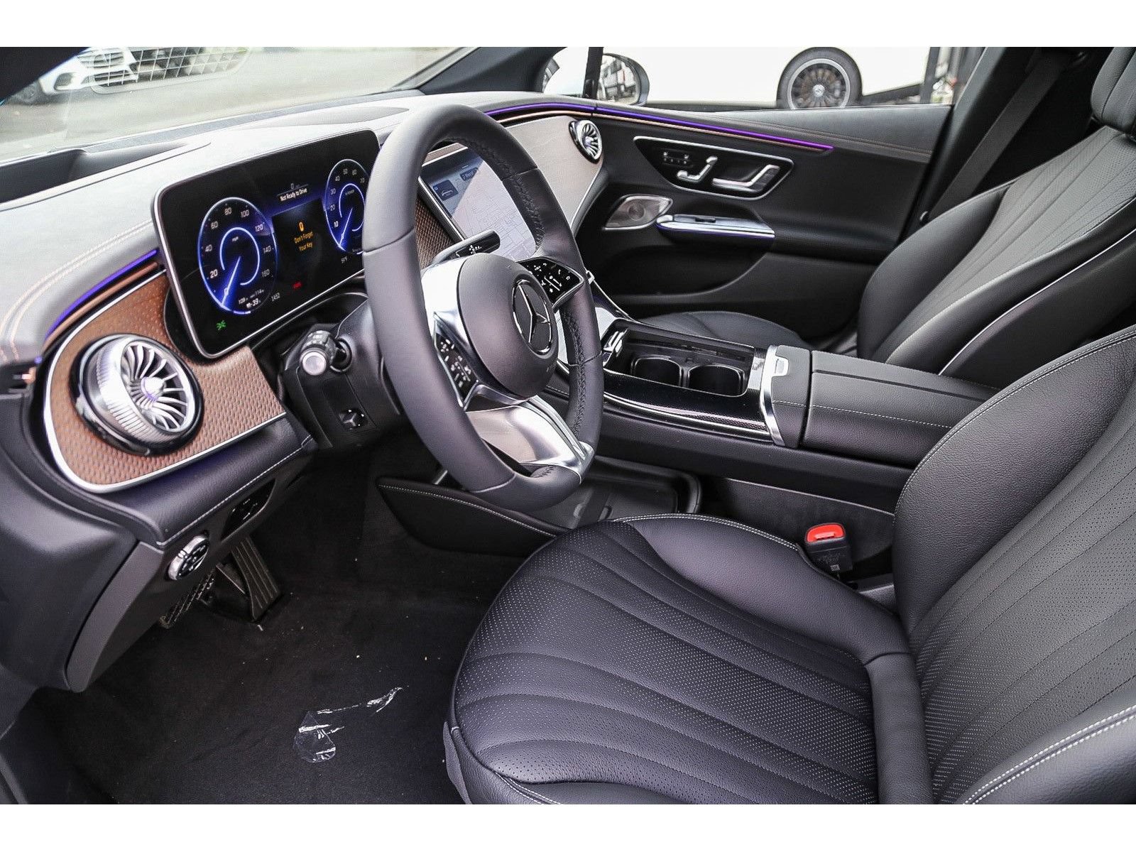 Used 2024 Mercedes-Benz EQE 350+ 4MATIC Sedan image 24