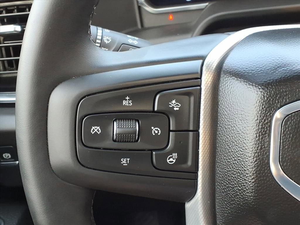 Used 2025 GMC Sierra 3500 Denali w/ Technology Package AWD/4WD image 13