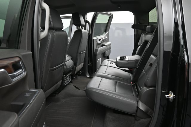 Used 2025 GMC Sierra 1500 SLT RWD image 9