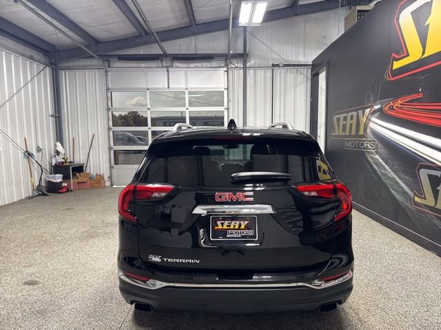 Used 2020 GMC Terrain SLT w/ Preferred Package FWD image 19