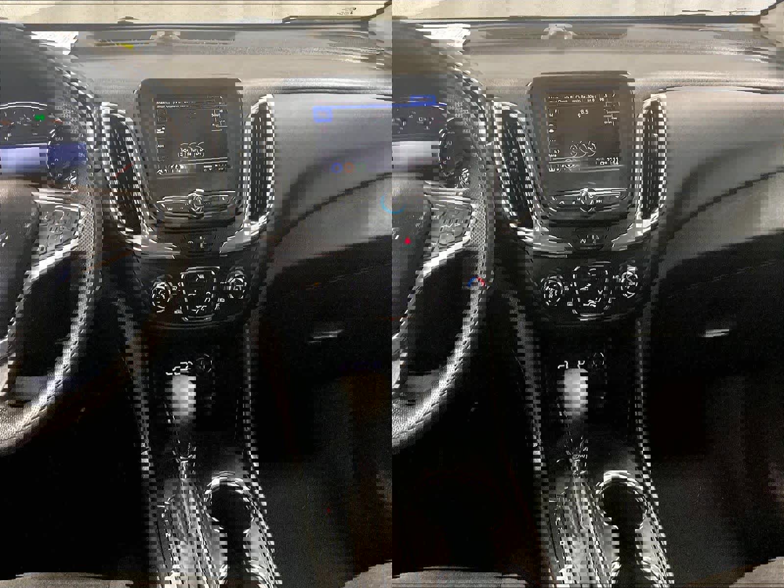 Used 2022 Chevrolet Equinox LT image 18