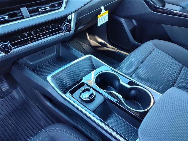 New 2026 Chevrolet Equinox LT w/ Midnight Edition image 13