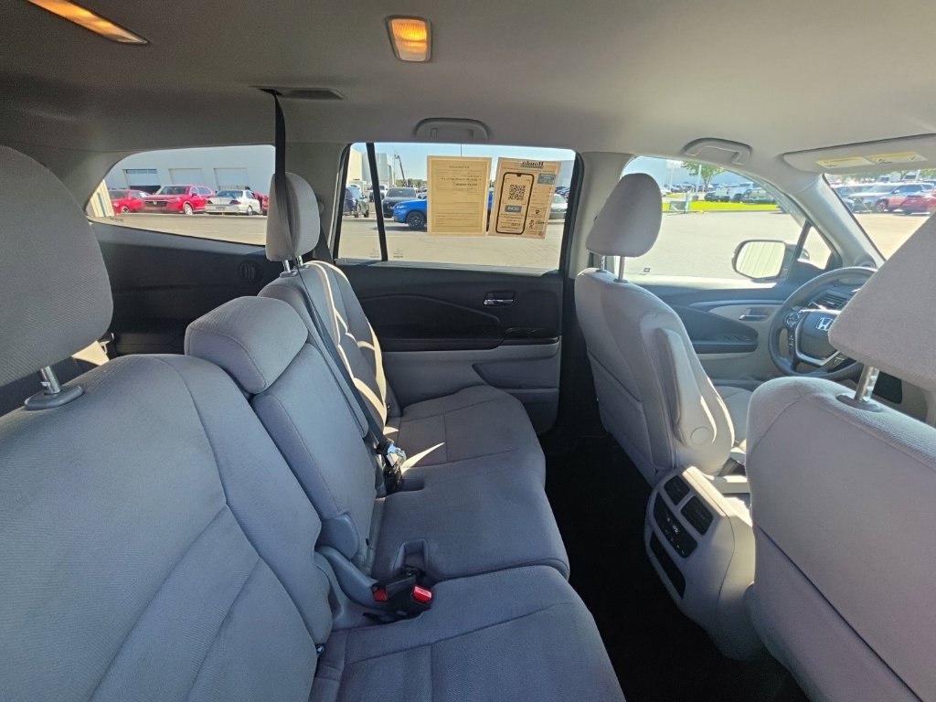 Used 2017 Honda Pilot EX image 30