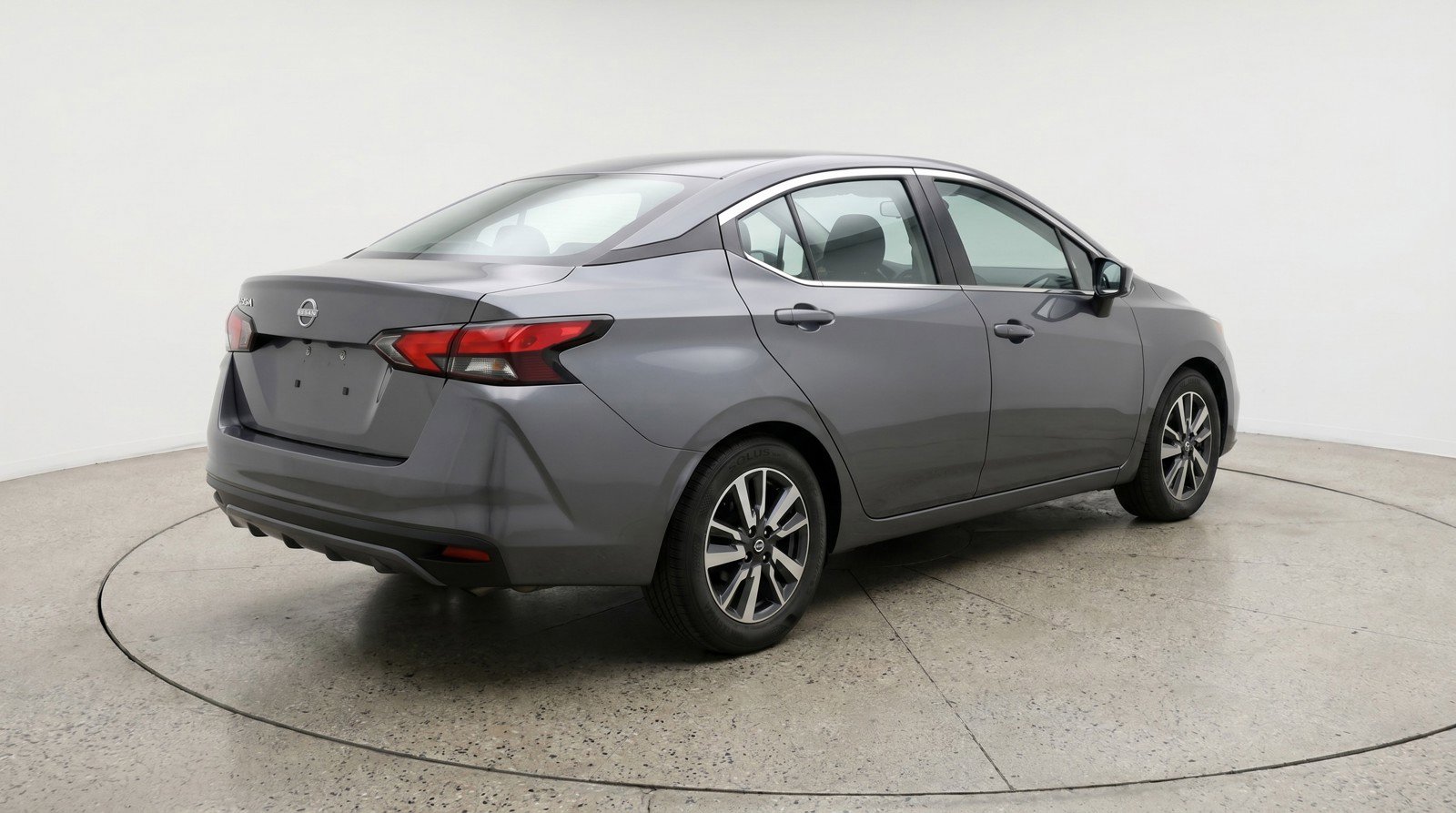 Used 2025 Nissan Versa SV FWD image 7