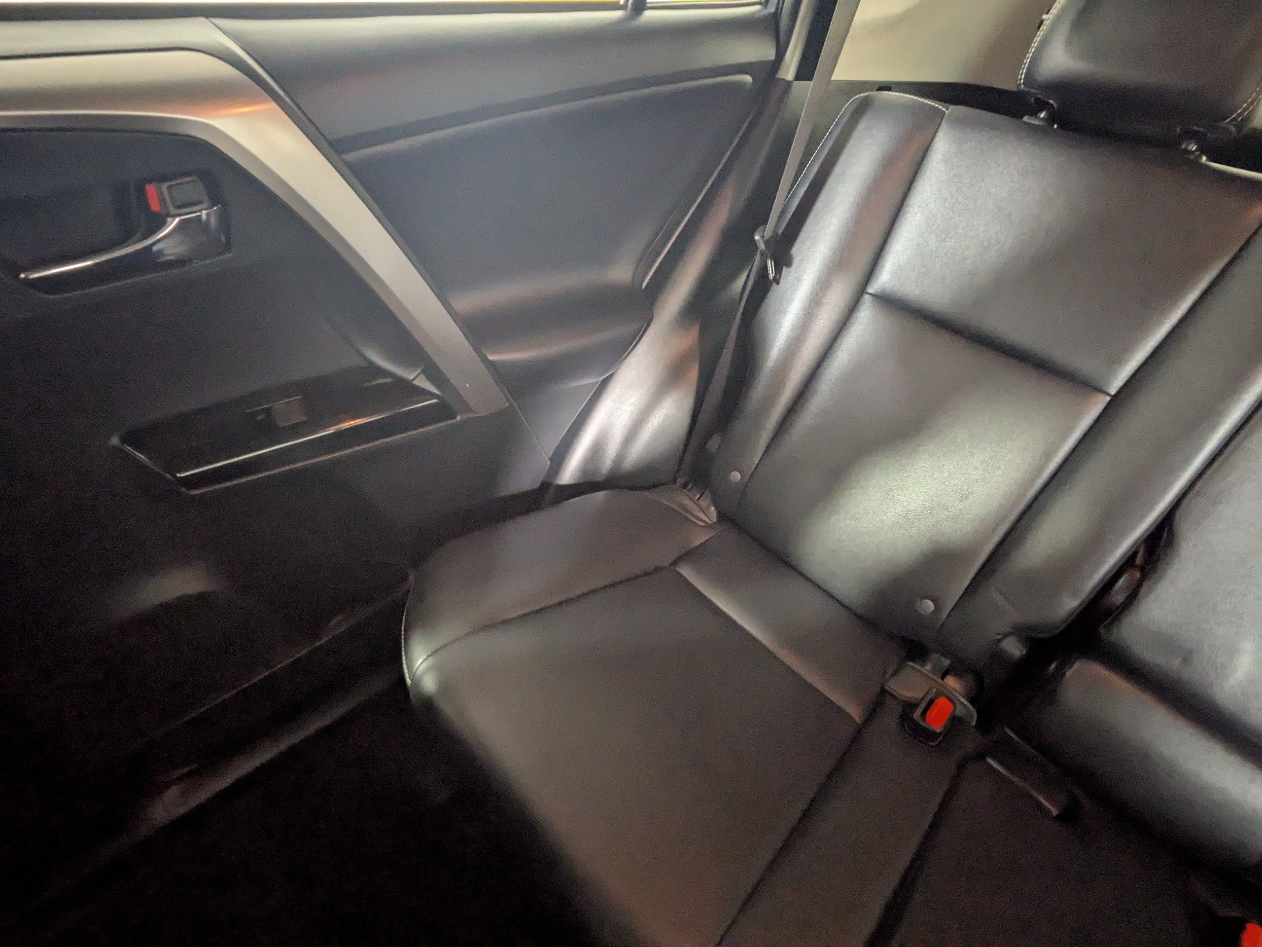 Used 2016 Toyota RAV4 Limited FWD image 14