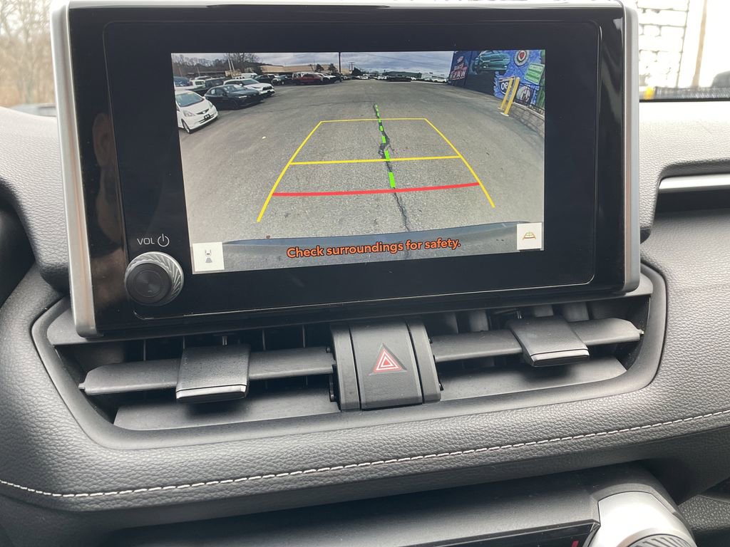 Used 2023 Toyota RAV4 XLE image 19