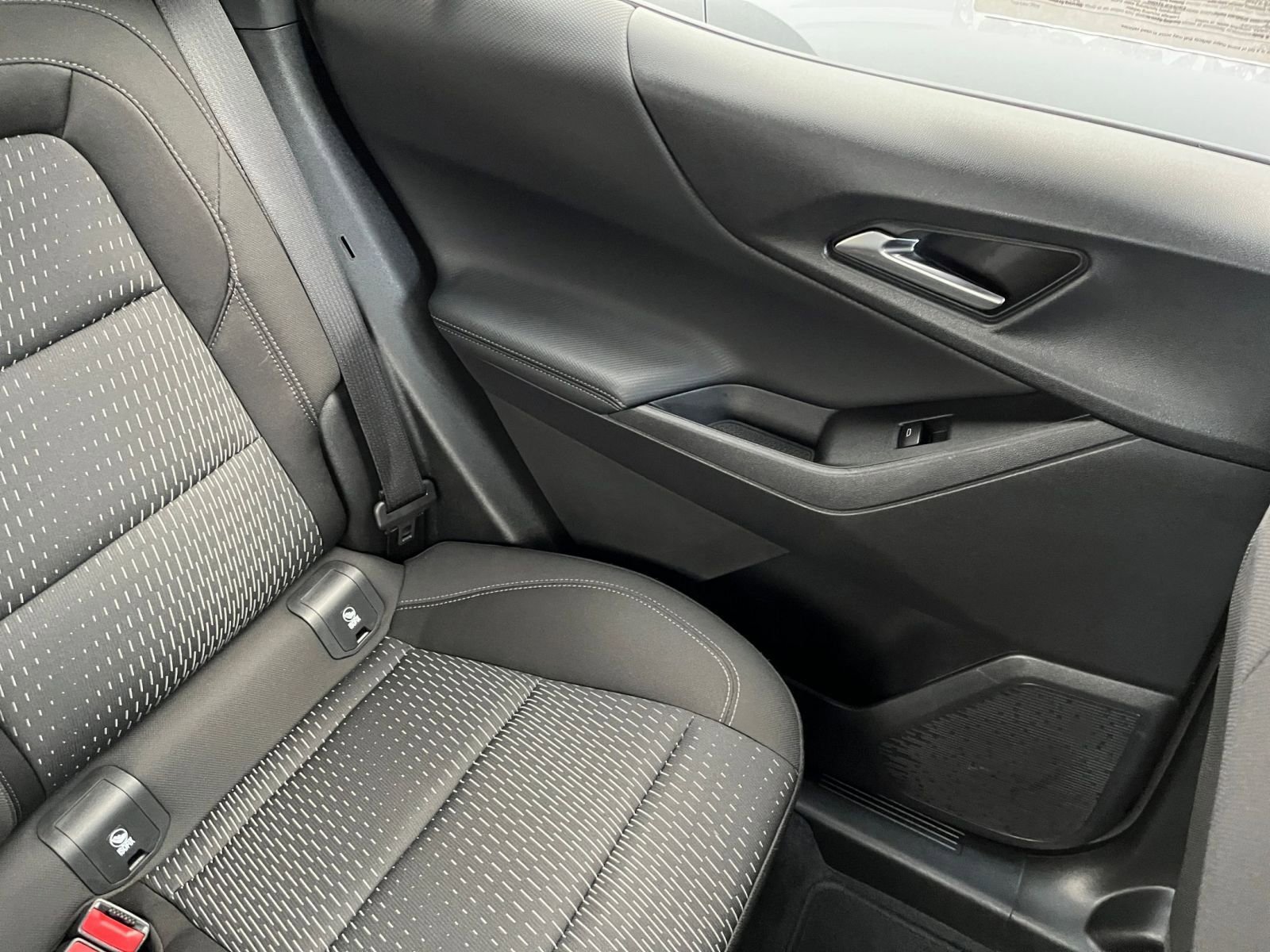 Used 2025 Chevrolet Equinox LT image 37