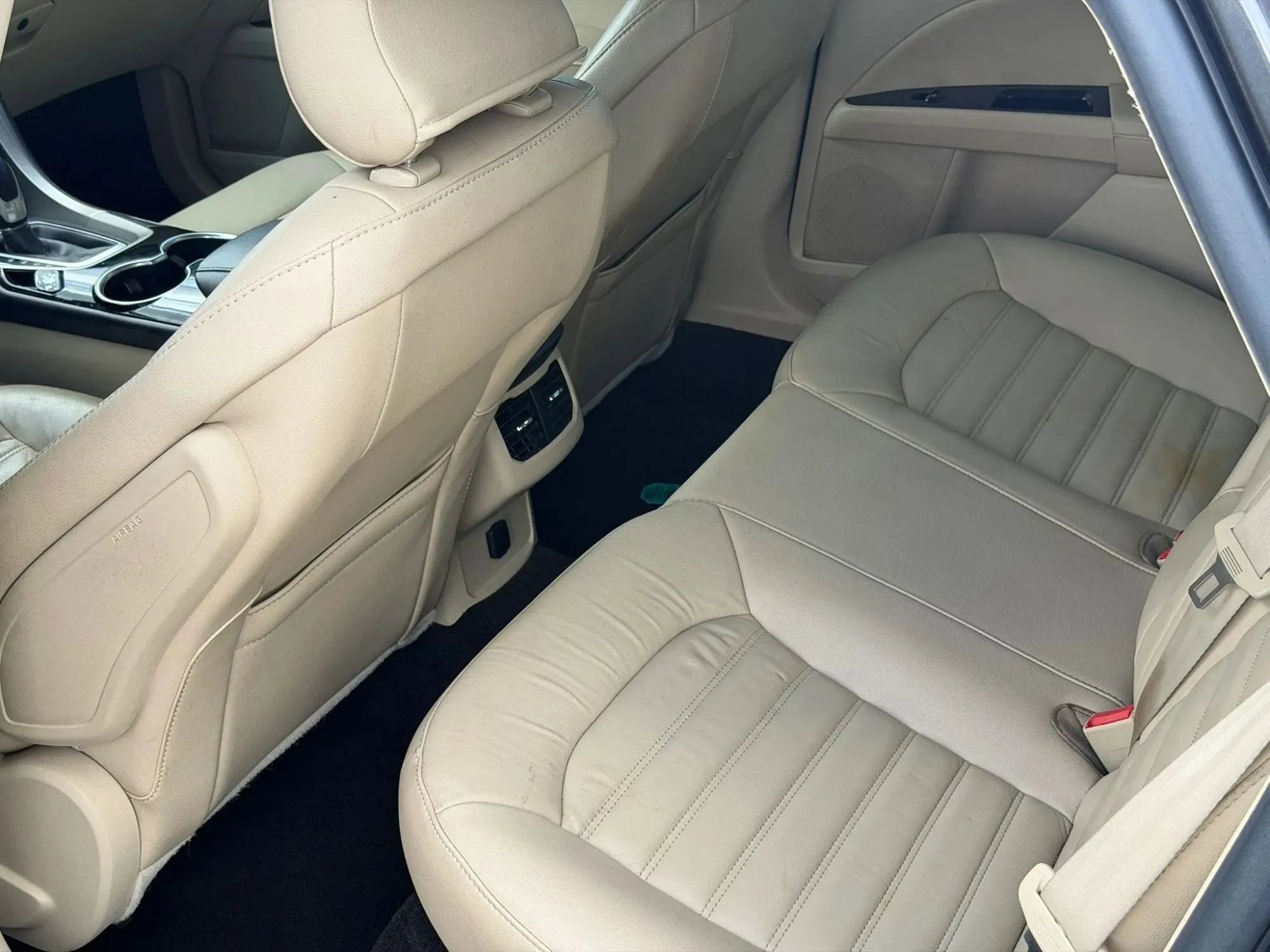 Used 2016 Ford Fusion SE w/ Equipment Group 202A image 10