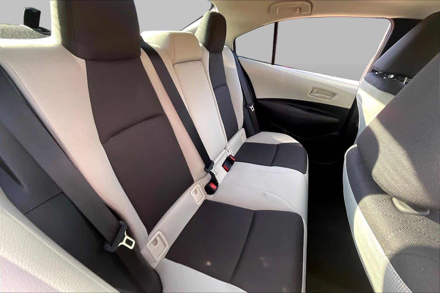 Used 2026 Toyota Corolla LE FWD image 19