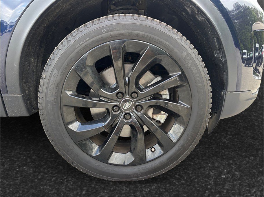 Used 2020 Land Rover Discovery Sport SE AWD/4WD image 13