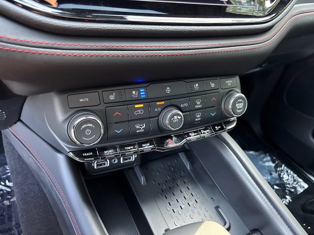 New 2027 Dodge Durango GT AWD/4WD image 24