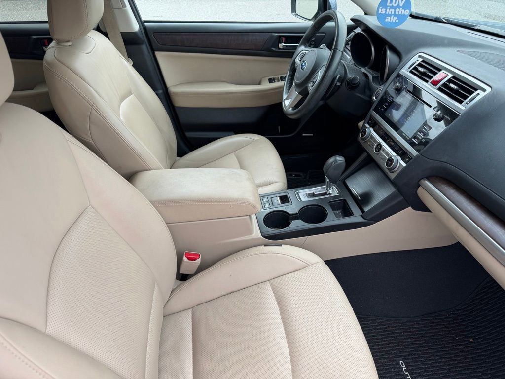 Used 2016 Subaru Outback 2.5i Limited AWD/4WD image 17