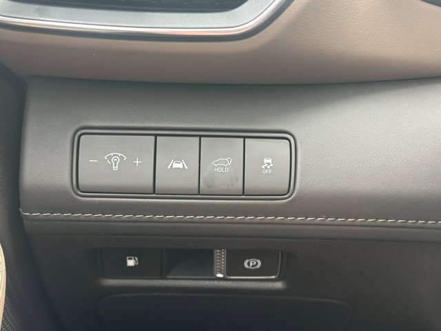 Used 2023 Hyundai Santa Fe Limited w/ Cargo Package image 35