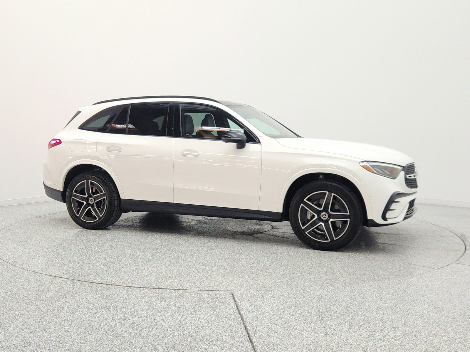 Certified 2023 Mercedes-Benz GLC 300 image 4