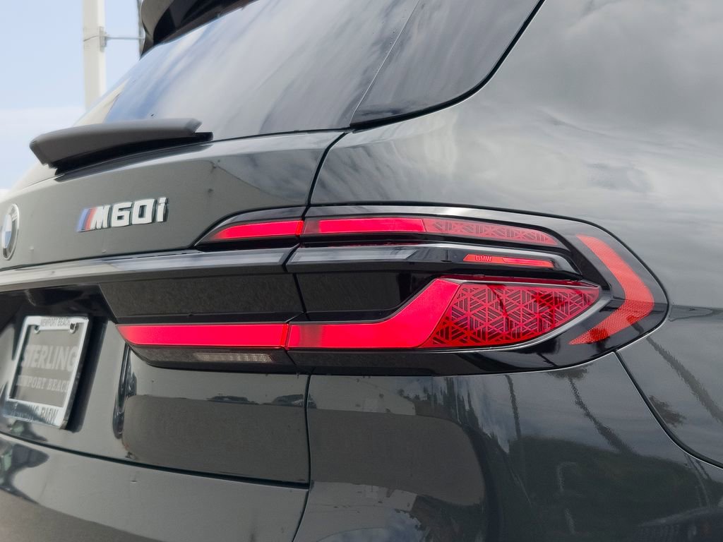 New 2027 BMW X7 M60i w/ Executive Package AWD/4WD image 4