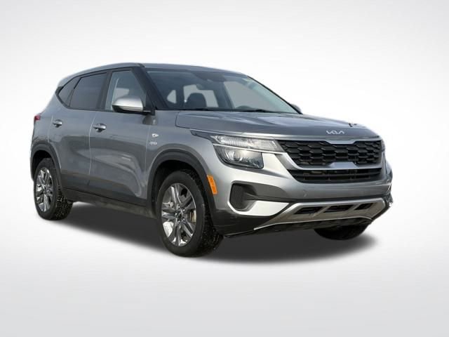 Certified 2023 Kia Seltos LX image 1