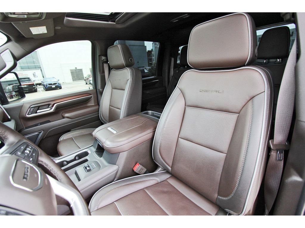 Used 2024 GMC Sierra 2500 Denali w/ Denali Reserve Package image 27