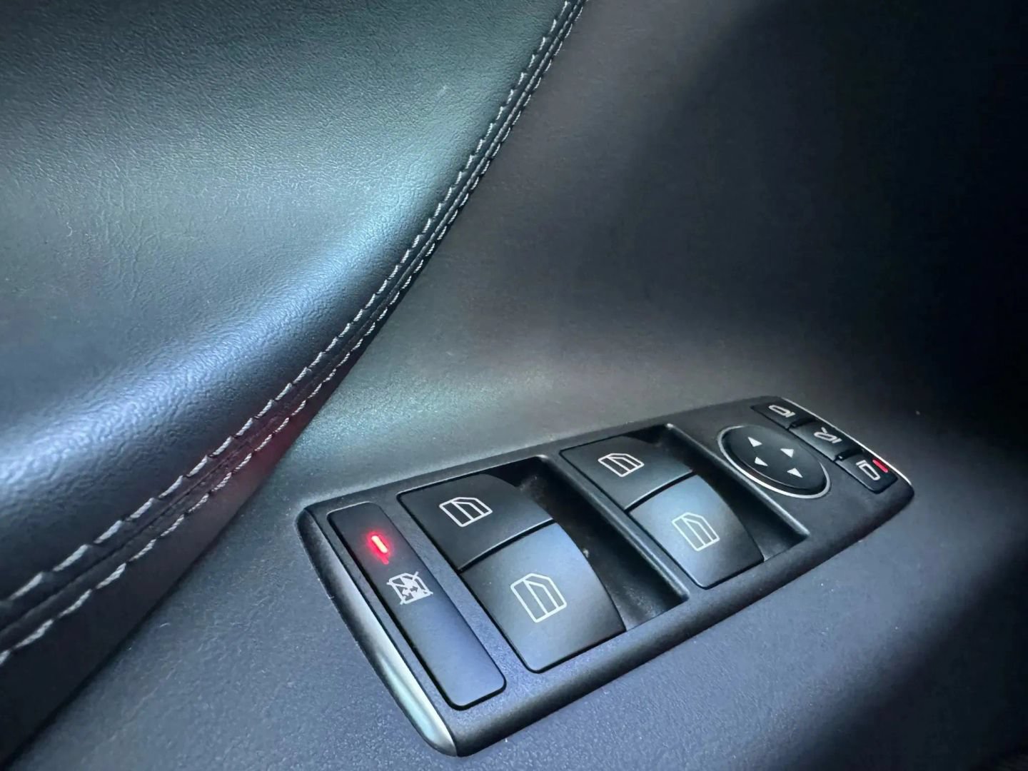 Used 2018 Tesla Model X 100D AWD/4WD image 48