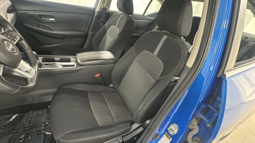 Used 2024 Nissan Sentra SV w/ All-Weather Package FWD image 10