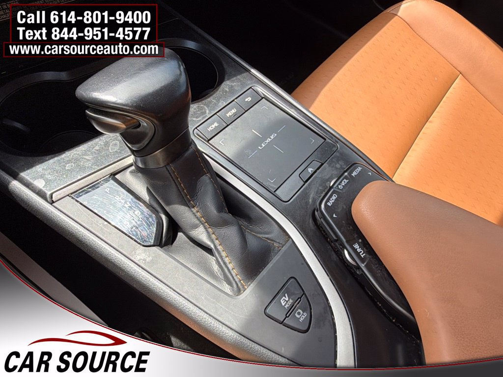 Used 2021 Lexus UX 250h w/ Accessory Package (Z1) AWD/4WD image 21