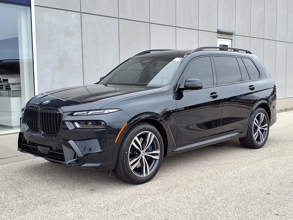 Used 2023 BMW X7 xDrive40i w/ M Sport Package image 1