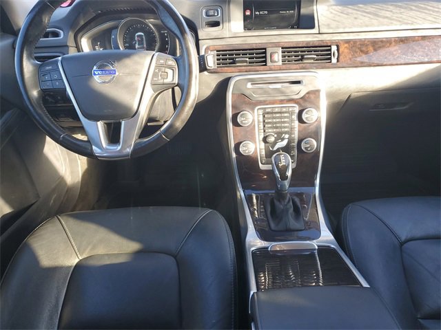 Used 2016 Volvo XC70 T5 Premier w/ Proximity Package image 9