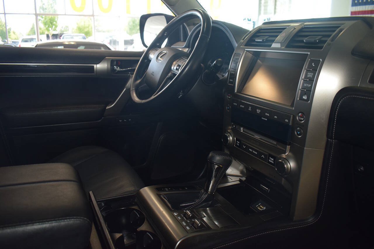 Used 2014 Lexus GX 460 AWD/4WD image 23