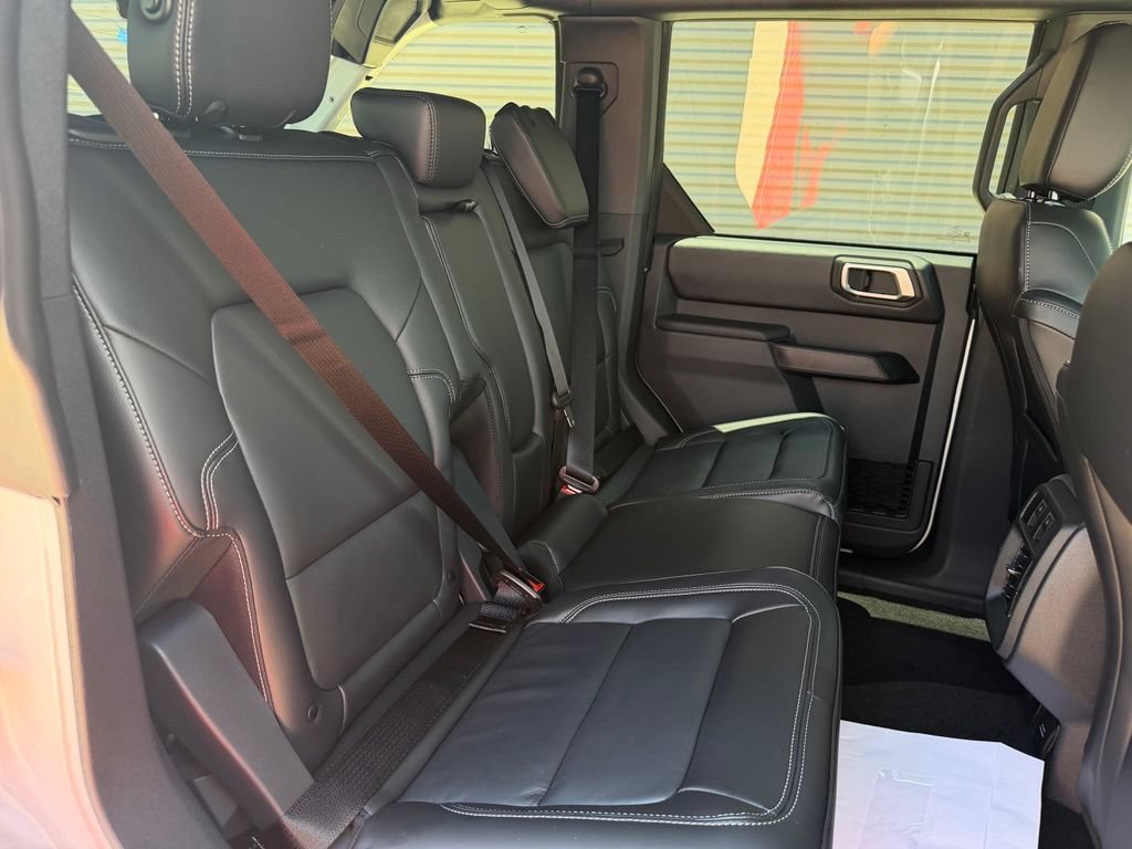 New 2026 Ford Bronco Outer Banks AWD/4WD image 13