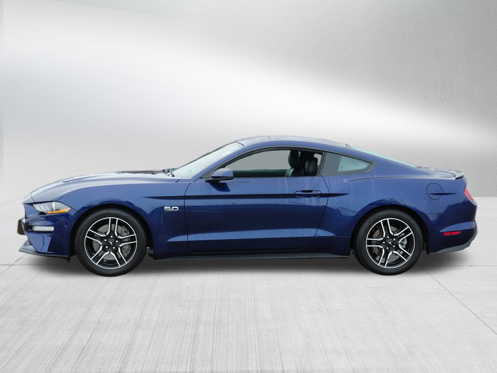 Used 2020 Ford Mustang GT Premium w/ Equipment Group 401A image 4
