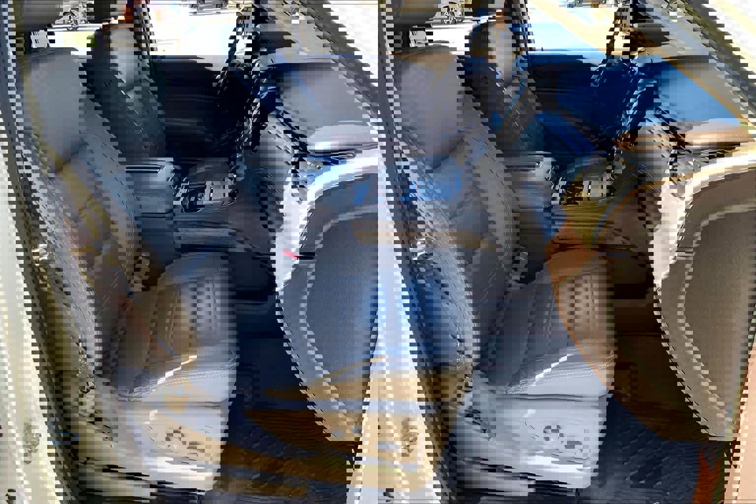 Used 2019 GMC Yukon Denali w/ Open Road Package image 8