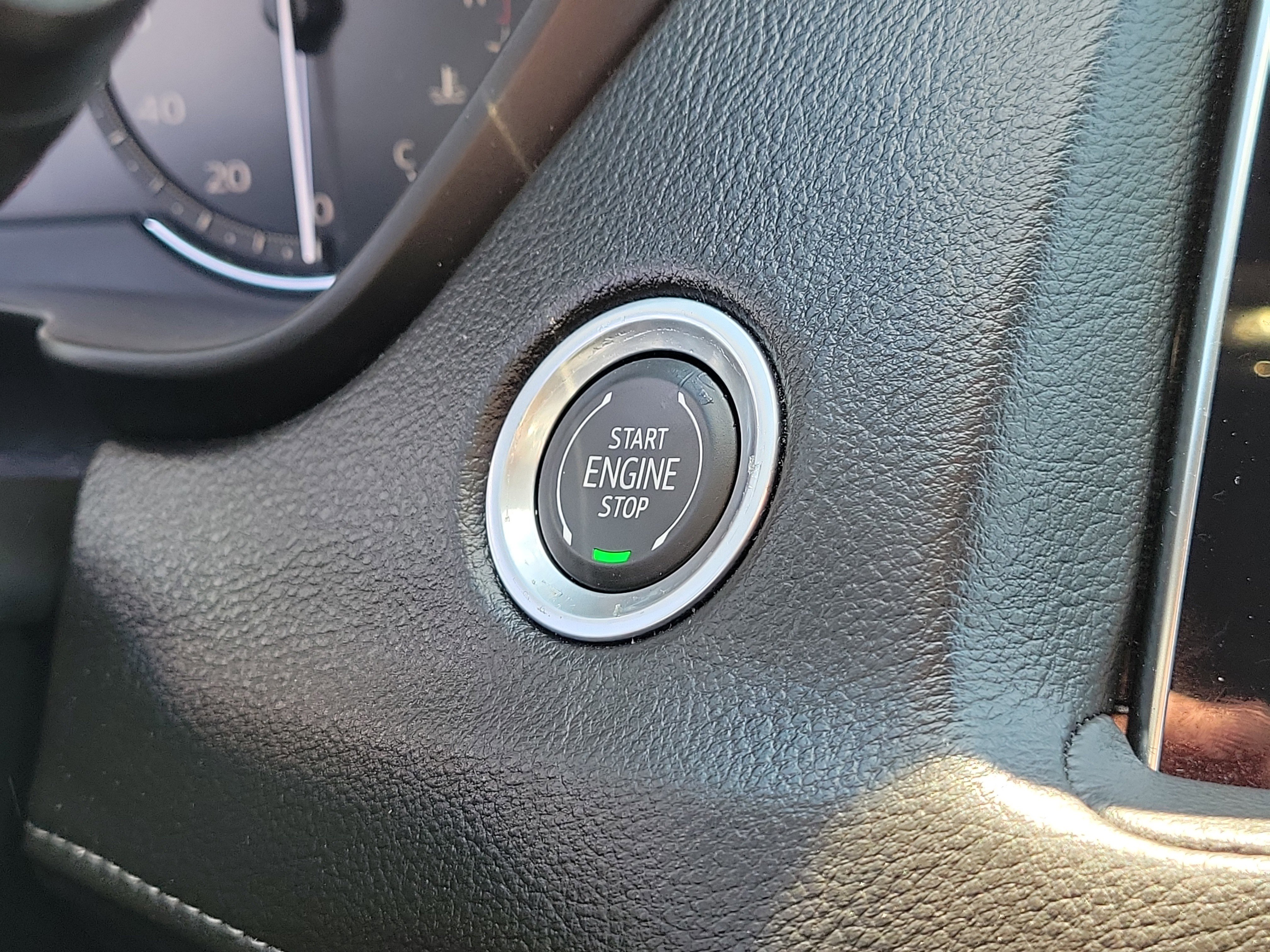 Used 2023 Cadillac XT4 Premium Luxury image 31