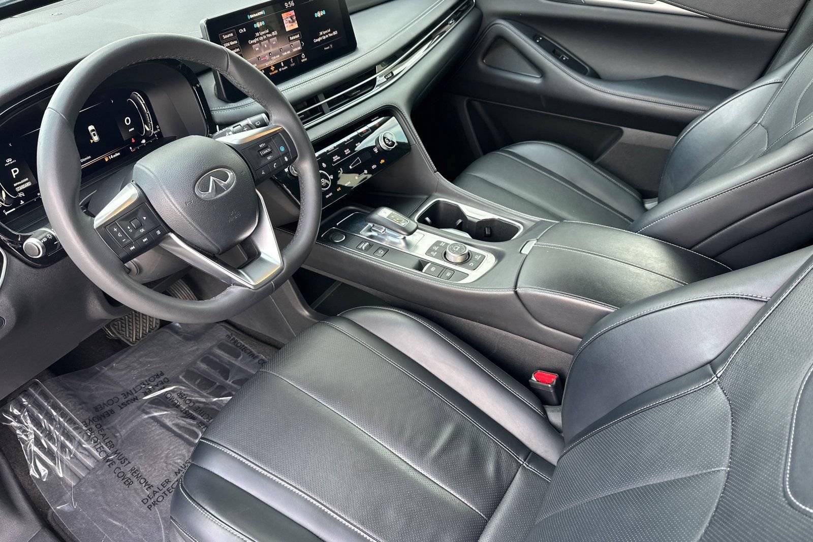 Used 2023 INFINITI QX60 Luxe w/ Cargo Package FWD image 10