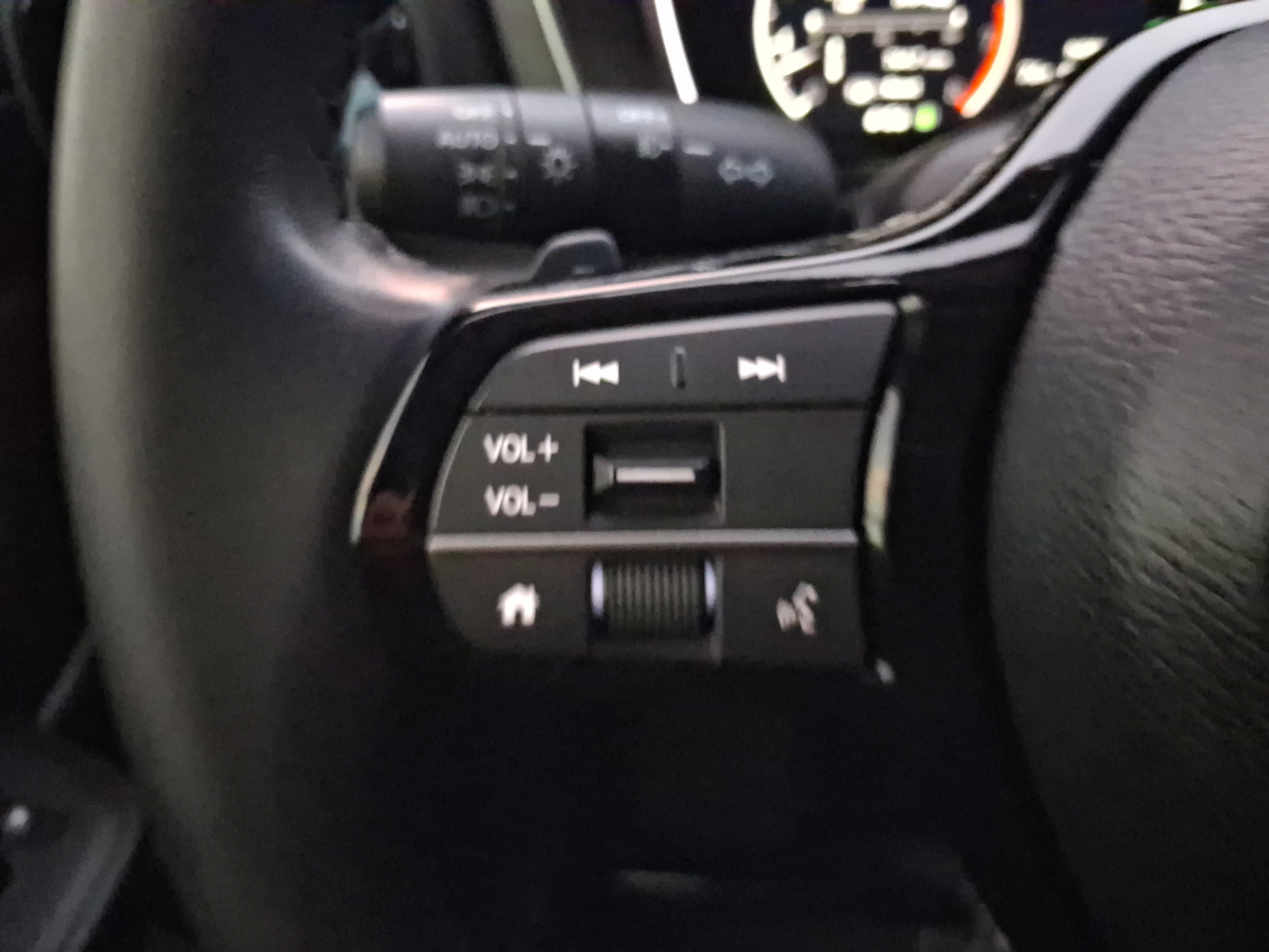 Used 2025 Honda Pilot Touring image 24