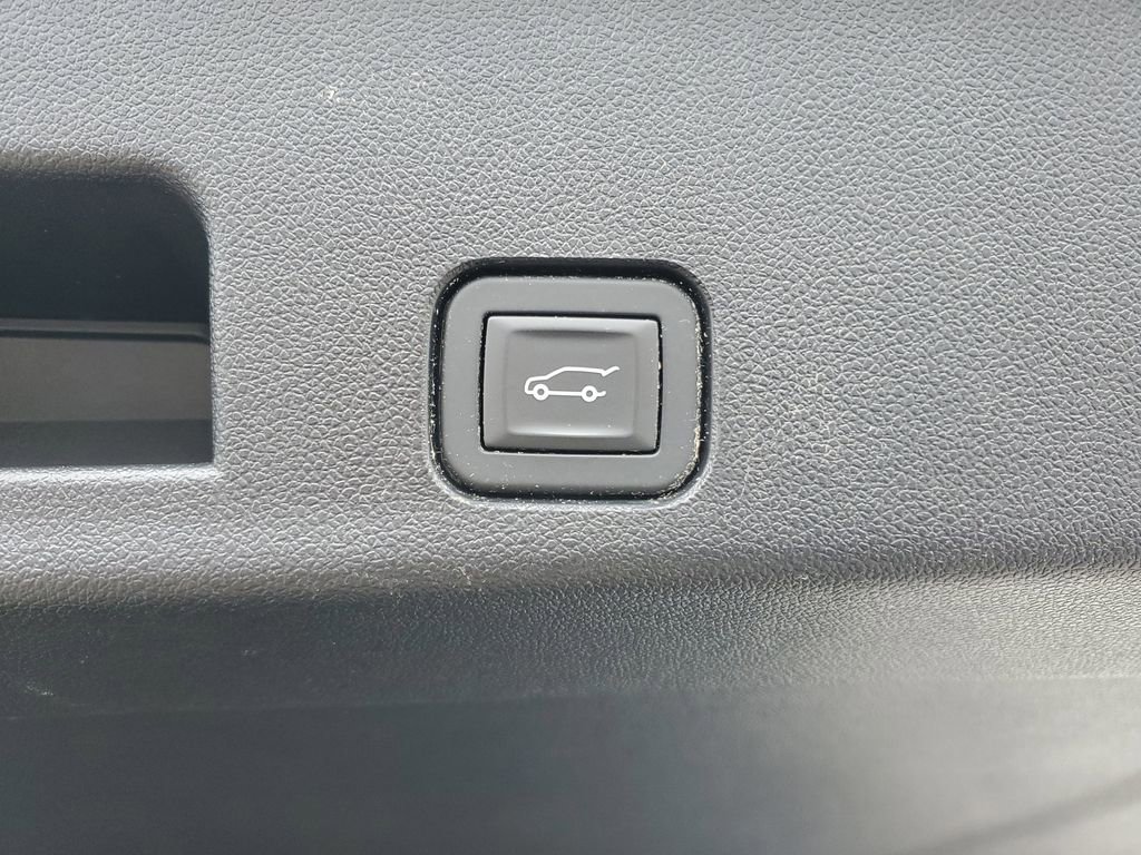 Used 2024 GMC Acadia Elevation w/ LPO, Floor Liner Package AWD/4WD image 32