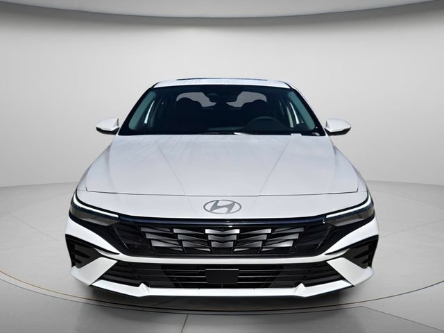 New 2026 Hyundai Elantra Limited FWD image 3