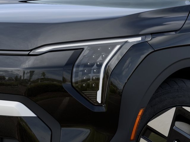 New 2027 Kia EV3 Wind FWD image 10