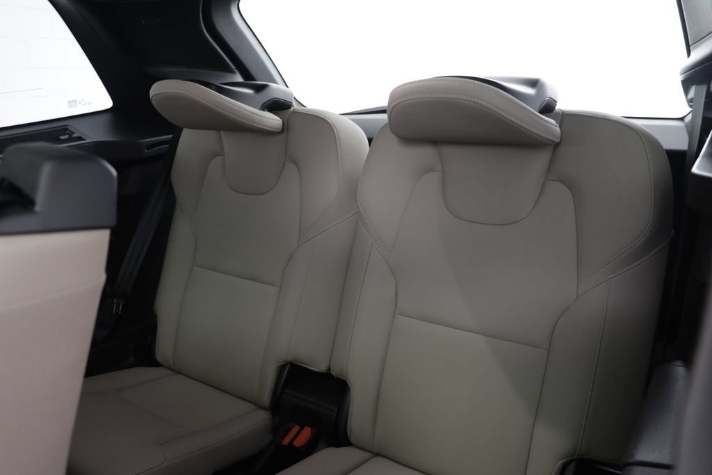 Used 2026 Volvo XC90 B6 Plus AWD/4WD image 15