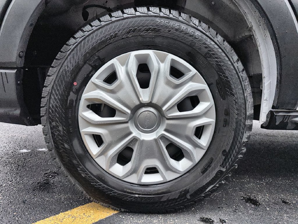 Used 2023 Ford E-Transit Medium Roof RWD image 19