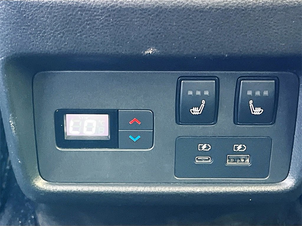 Used 2023 Nissan Rogue Platinum w/ Platinum Premium Package image 27