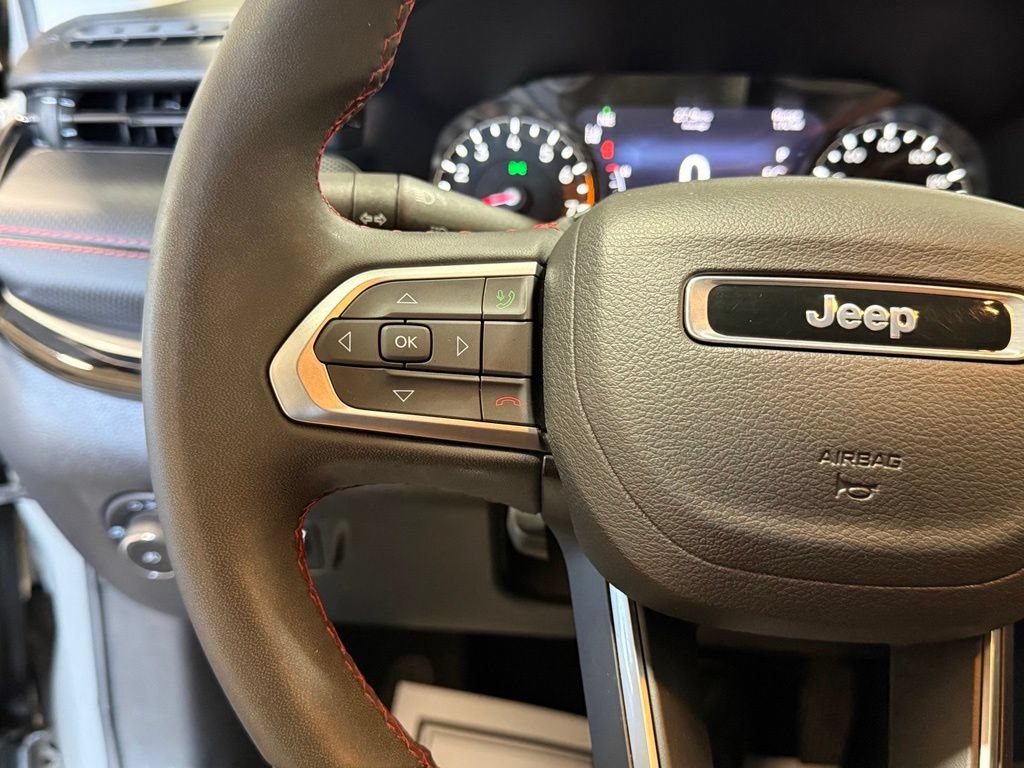 Certified 2022 Jeep Compass Trailhawk AWD/4WD image 32